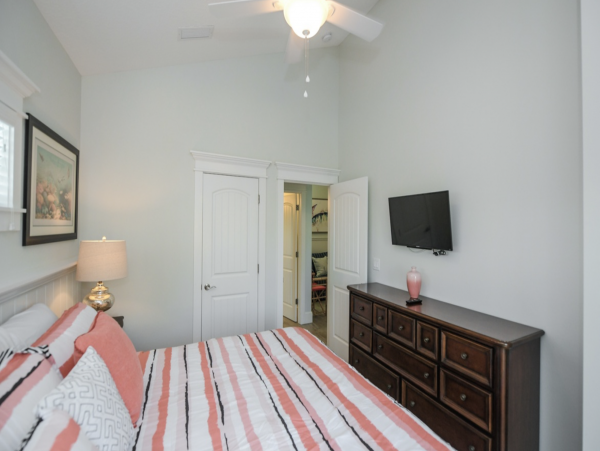 Luxury 5 Bedroom Anna Maria Island Short Walk to Beach